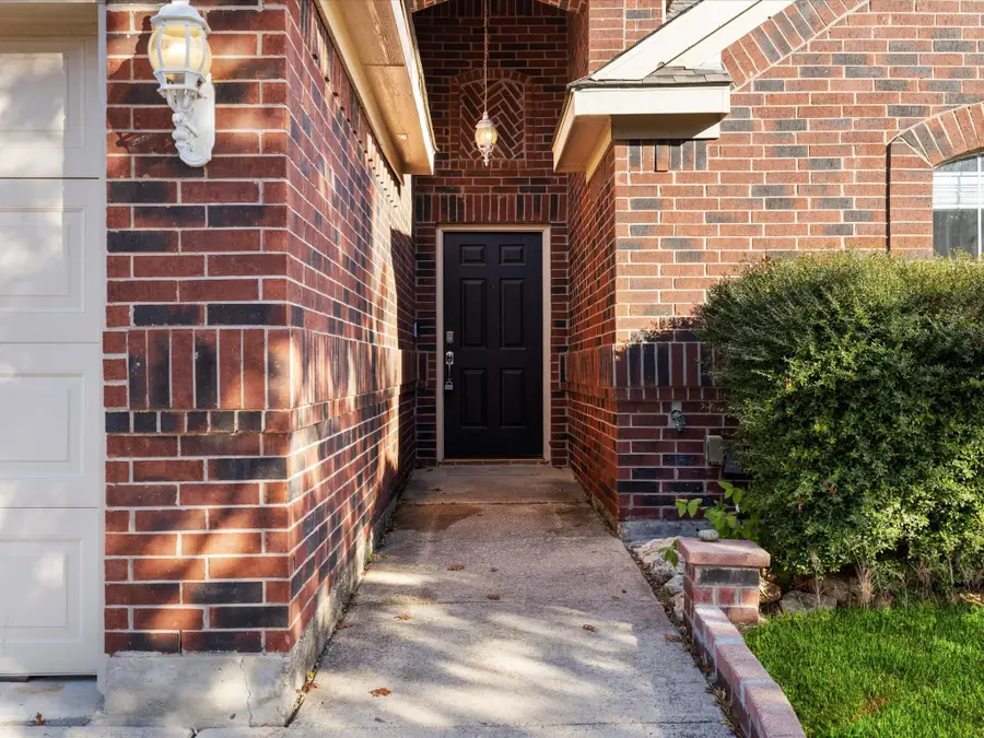 4516 Lodestone Lane, Fort Worth, TX 76123 - Image #3