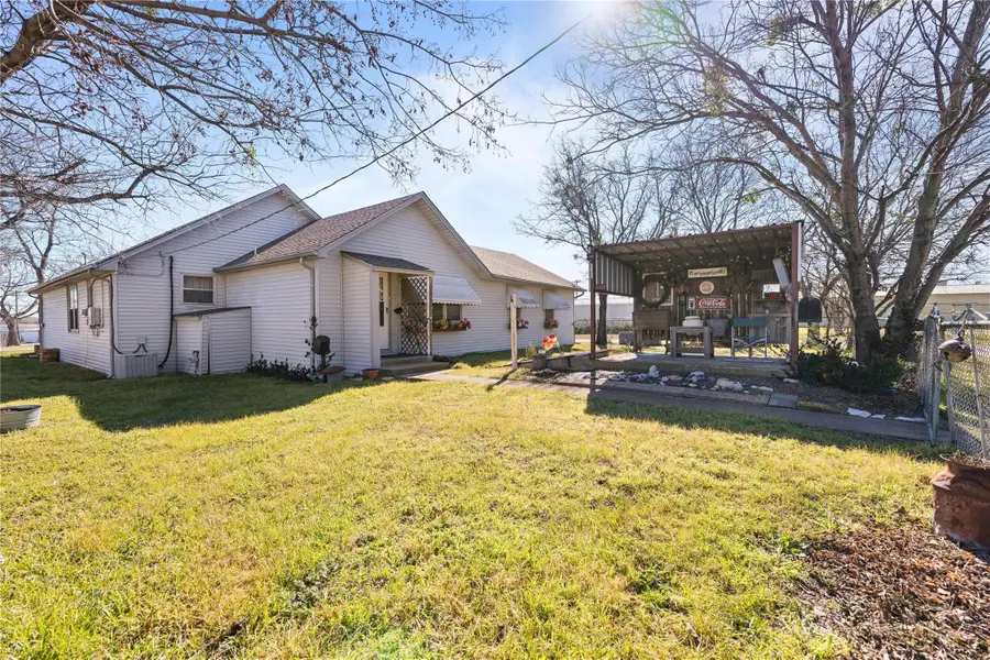 605 Shaffner Street, Ponder, TX 76259 - Image #3