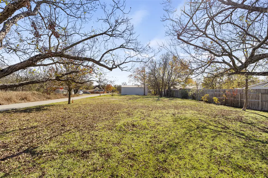 715 E 10th Street, Kemp, TX 75143 - Image #3