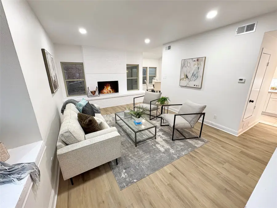 6812 E Northwest Highway, Dallas, TX 75231 - Image #3