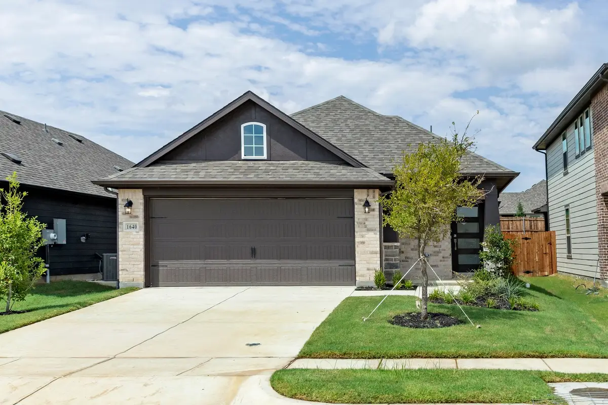 1640 Meadow Crest Drive, Aubrey, TX 76227 - Image #1