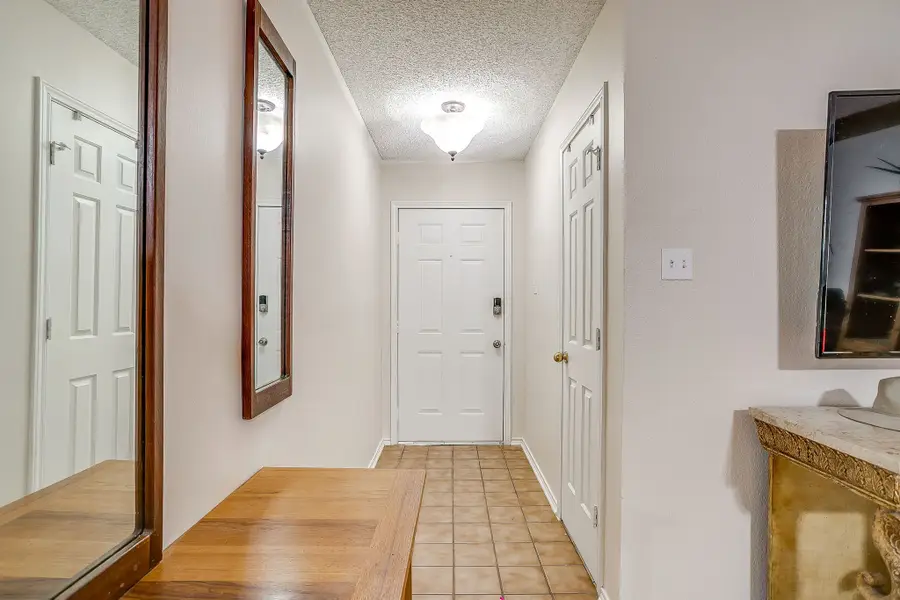 5244 Hill Ridge Drive, Fort Worth, TX 76135 - Image #3