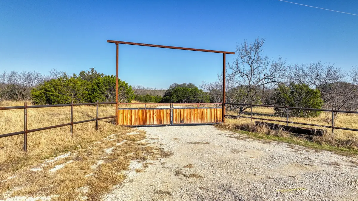 7625 Floyd Court, Weatherford, TX 76087 - Image #1