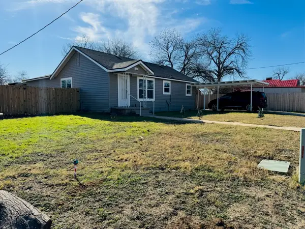 608 E 8th Street, Coleman, TX 76834