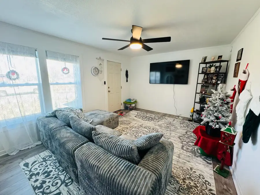 608 E 8th Street, Coleman, TX 76834 - Image #3