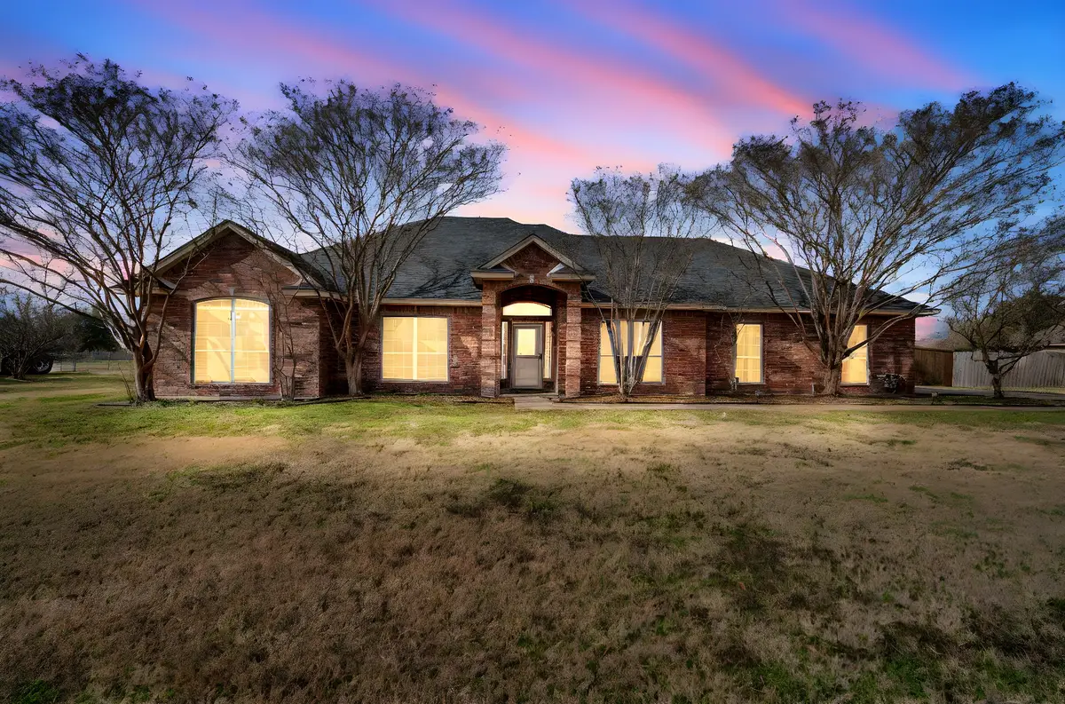 1102 Westminister Drive, Waxahachie, TX 75165 - Image #1