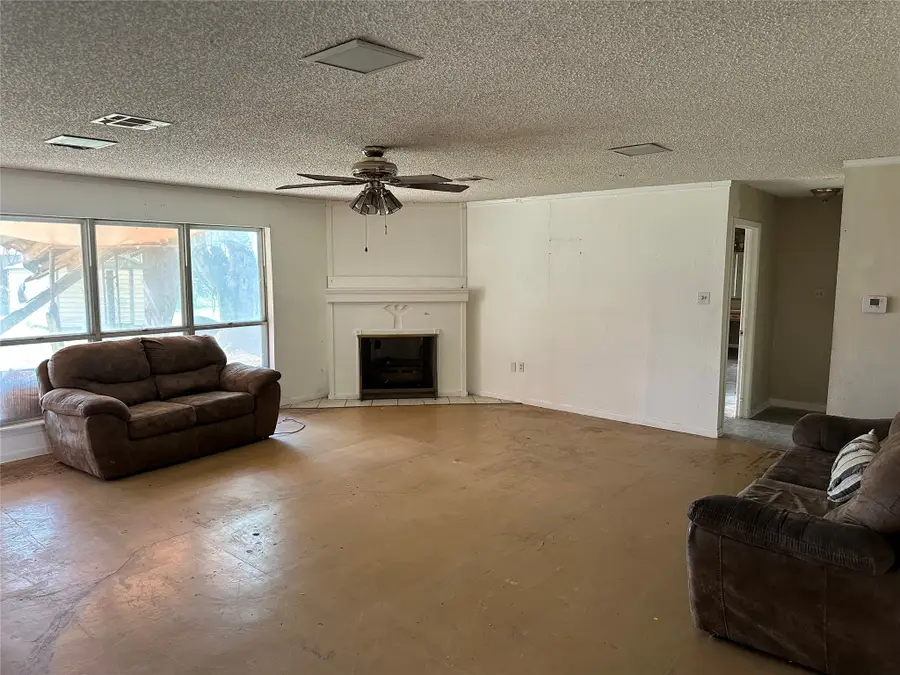 140 Brewster Street, Robinson, TX 76706 - Image #3