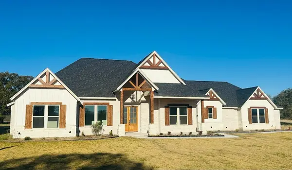 219 Salt Creek Court, Weatherford, TX 76087