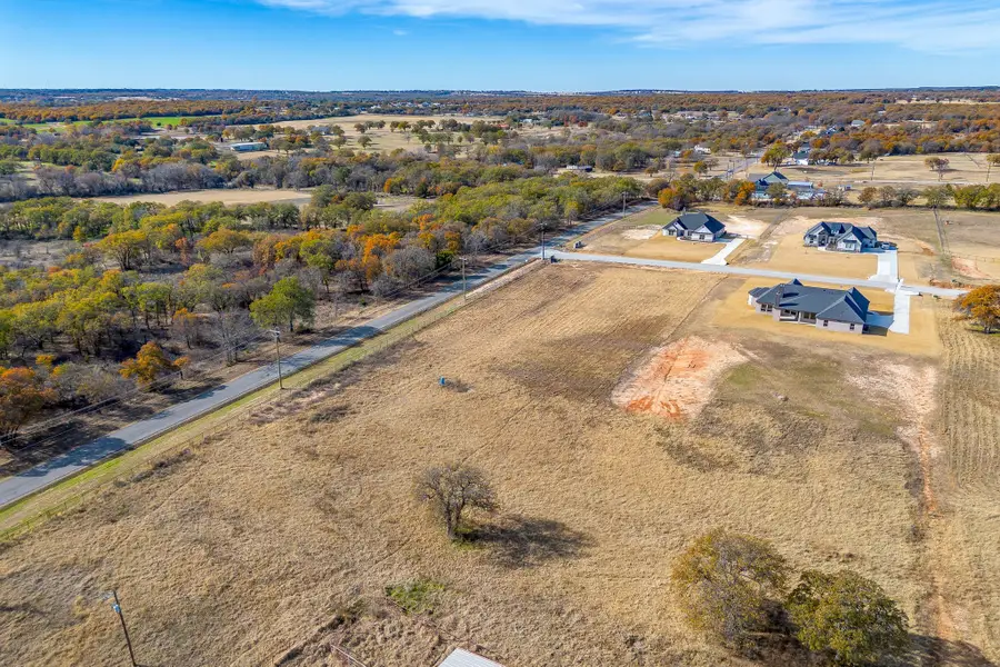 100 Prairie Winds Drive, Poolville, TX 76487 - Image #3