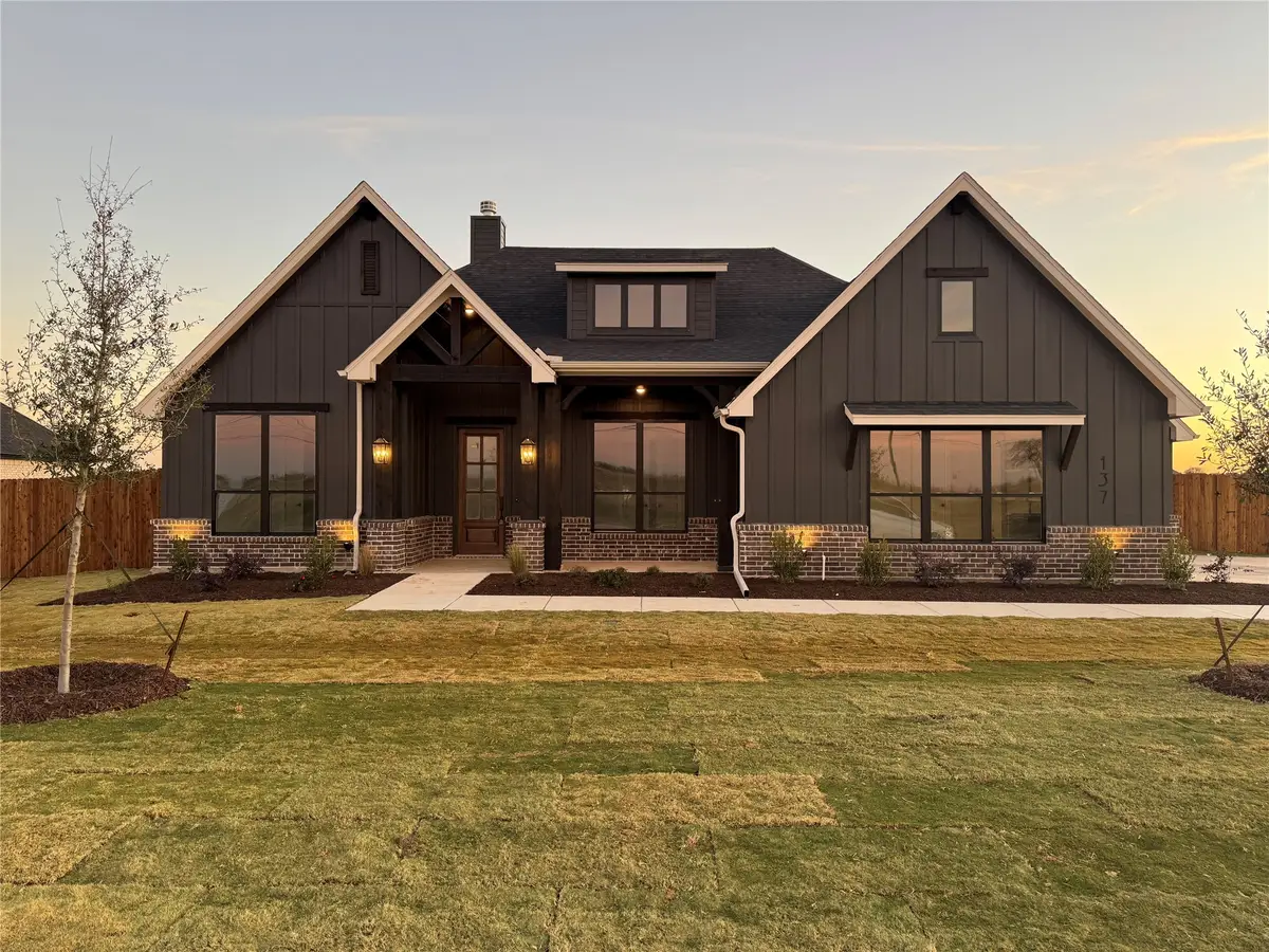 137 Red Fox, Godley, TX 76044 - Image #1