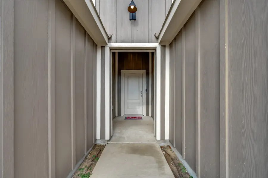 812 Primrose Lane, Pilot Point, TX 76258 - Image #3