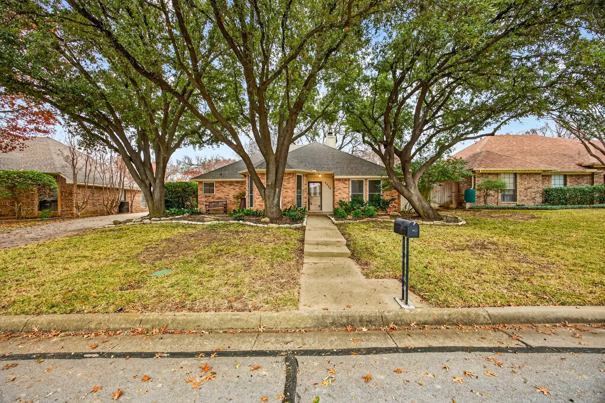 5528 Oak Branch Drive, Arlington, TX 76016 - Image #1