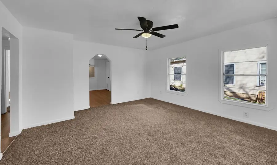 927 Oakwood Avenue, Waco, TX 76706 - Image #3