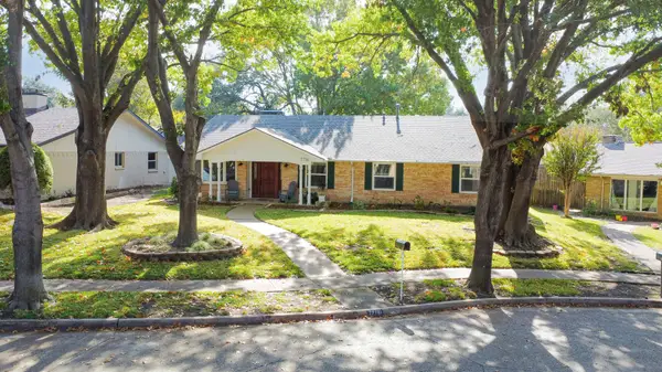 7716 El Santo Lane, Dallas, TX 75248