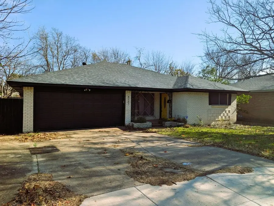 8747 Mosswood Drive, Dallas, TX 75227 - Image #2