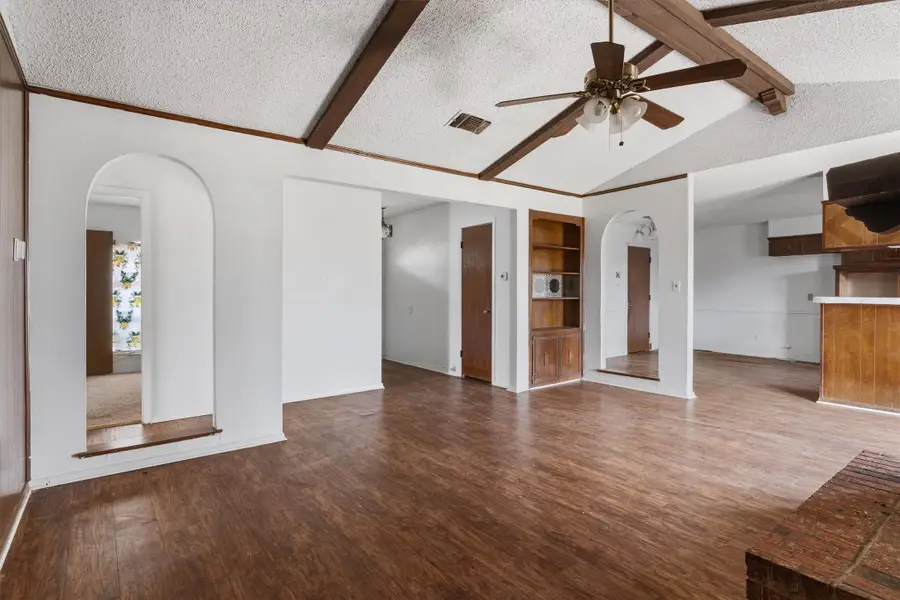 7537 Folkstone Drive, Forest Hill, TX 76140 - Image #3