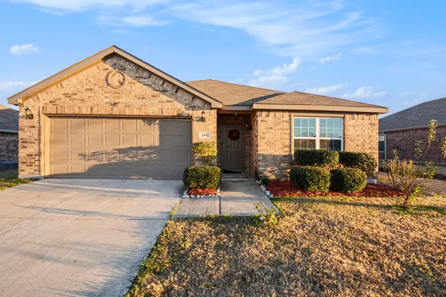 246 Willow Creek Lane, Terrell, TX 75160 - Image #2