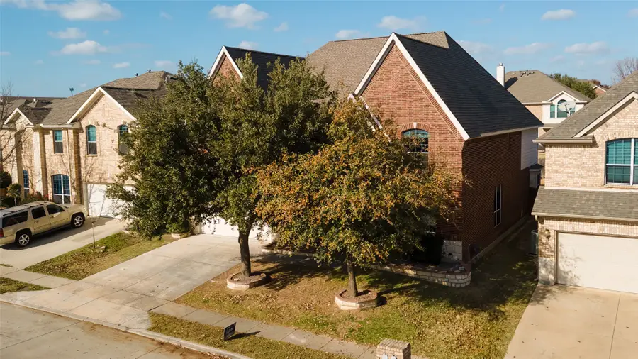 10217 Crawford Farms Drive, Fort Worth, TX 76244 - Image #3
