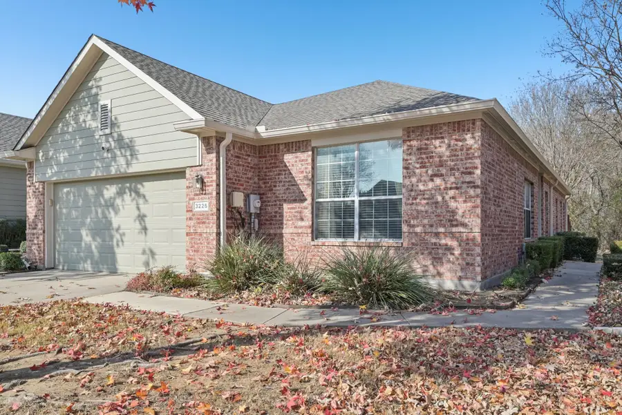 3225 Judge Holland Lane, Plano, TX 75025 - Image #2