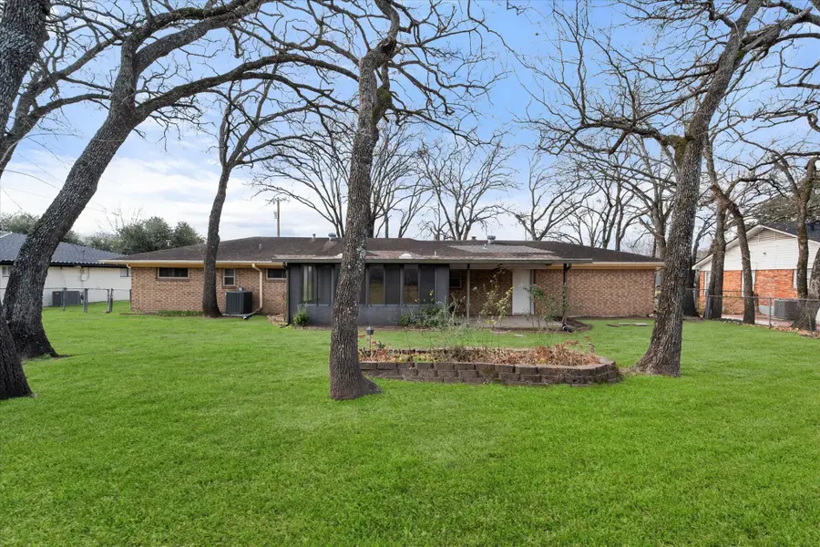 912 Northwood Boulevard, Corsicana, TX 75110 - Image #2