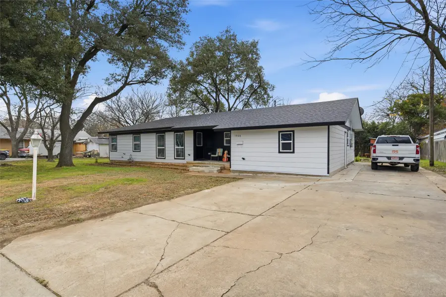 1020 E Walnut Street, Hillsboro, TX 76645 - Image #2