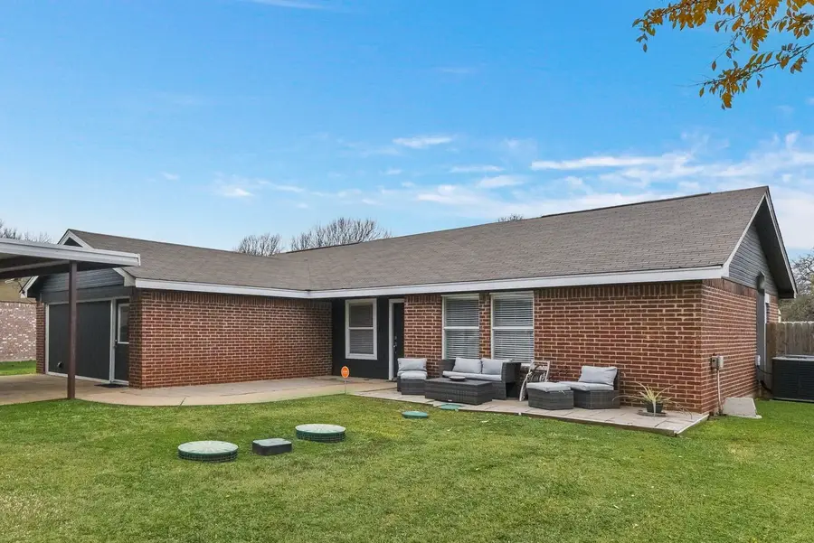 708 Shady Grove Drive, Granbury, TX 76049 - Image #3