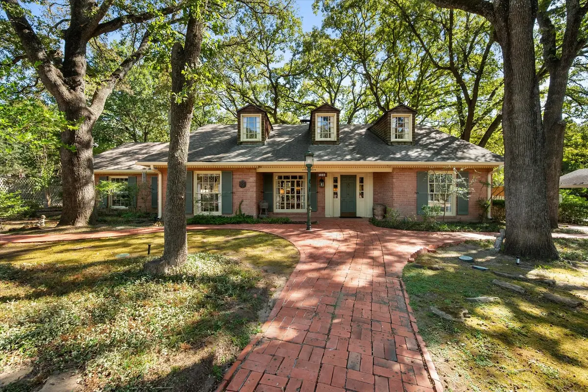 1009 Dobbins Road, Corsicana, TX 75110 - Image #1