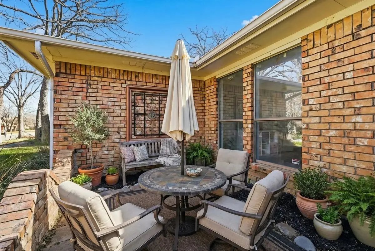 5114 Overridge Drive, Arlington, TX 76017 - Image #1