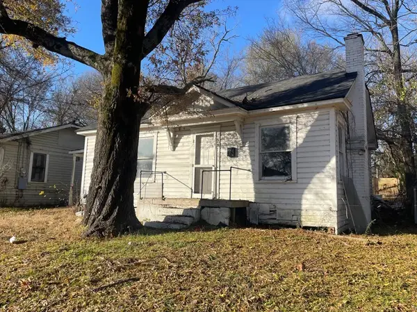 237 13th Street Ne, Paris, TX 75460