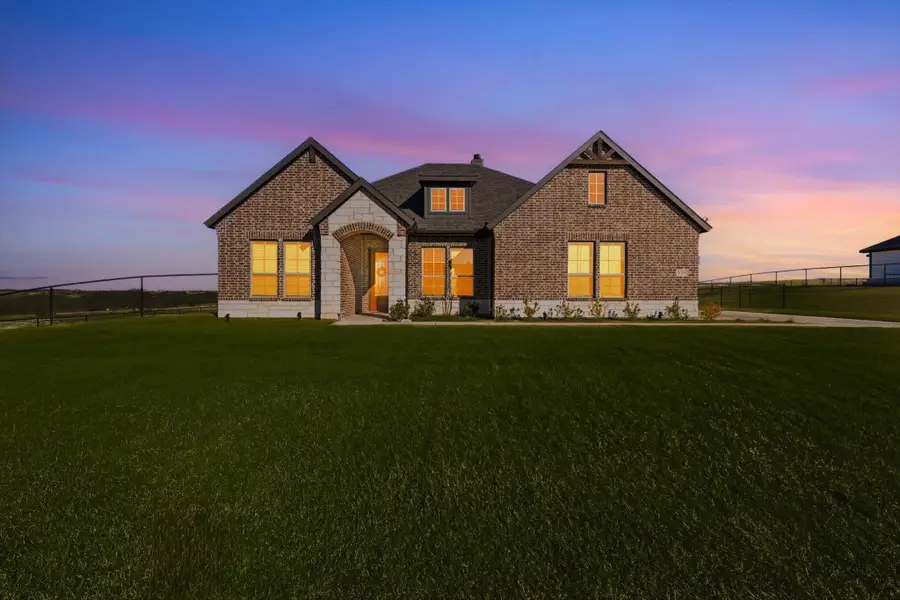 139 Steppes Court, Decatur, TX 76234 - Image #2