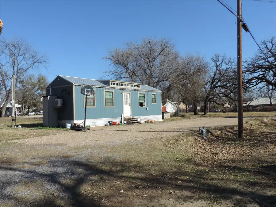 219 S Potter Street, Gorman, TX 76454 - Image #3