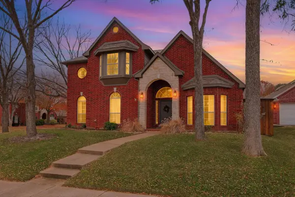 2801 Holly Leaf Lane, Flower Mound, TX 75022