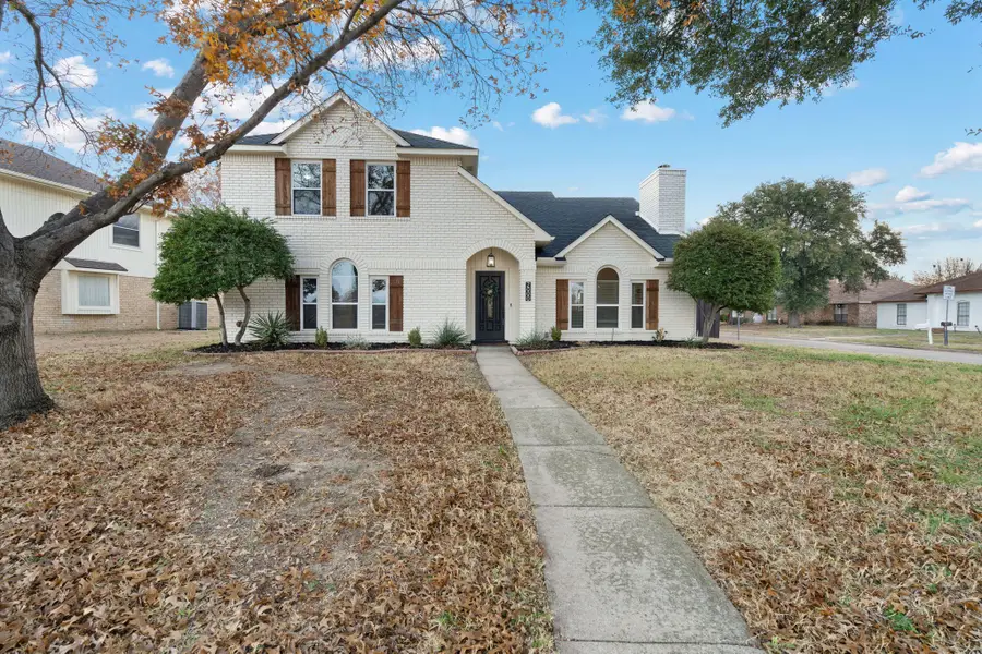 2000 Greenview Drive, Carrollton, TX 75010 - Image #2