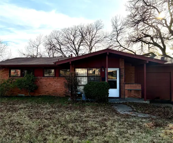 1204 Adelaide Drive, Dallas, TX 75216