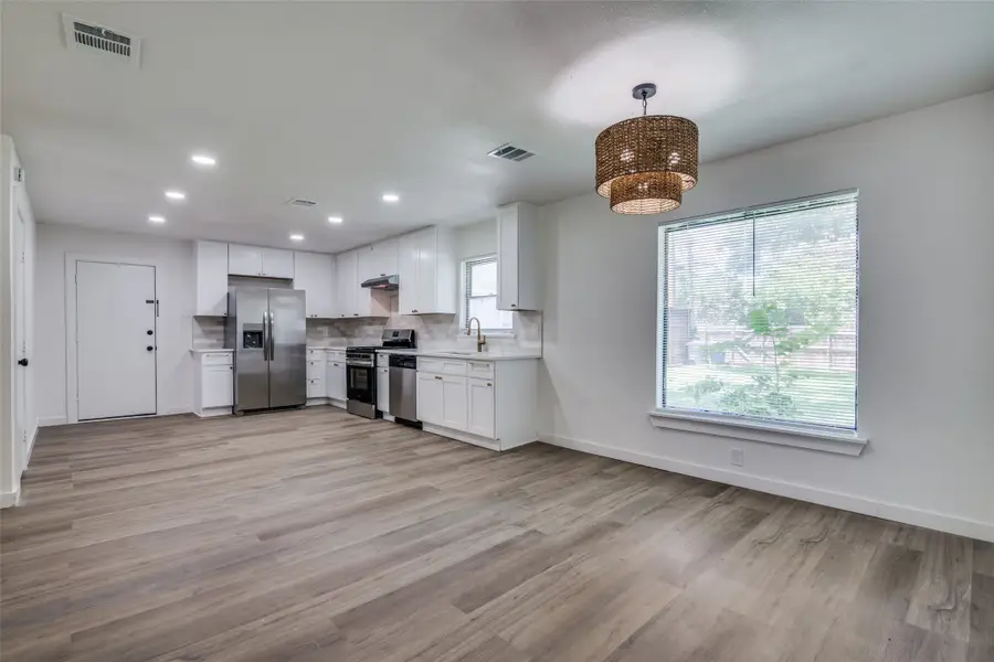 2715 Tolosa Drive, Dallas, TX 75228 - Image #2