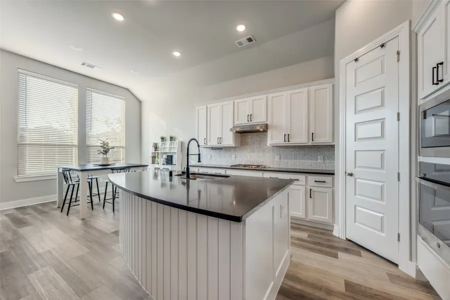 817 Markham Drive, Anna, TX 75409 - Image #3