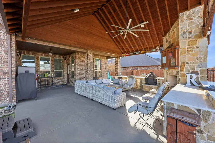 411 Kinnerton Court, Midlothian, TX 76065 - Image #2