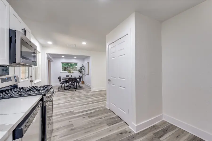 909 Lexington Drive, Irving, TX 75061 - Image #3