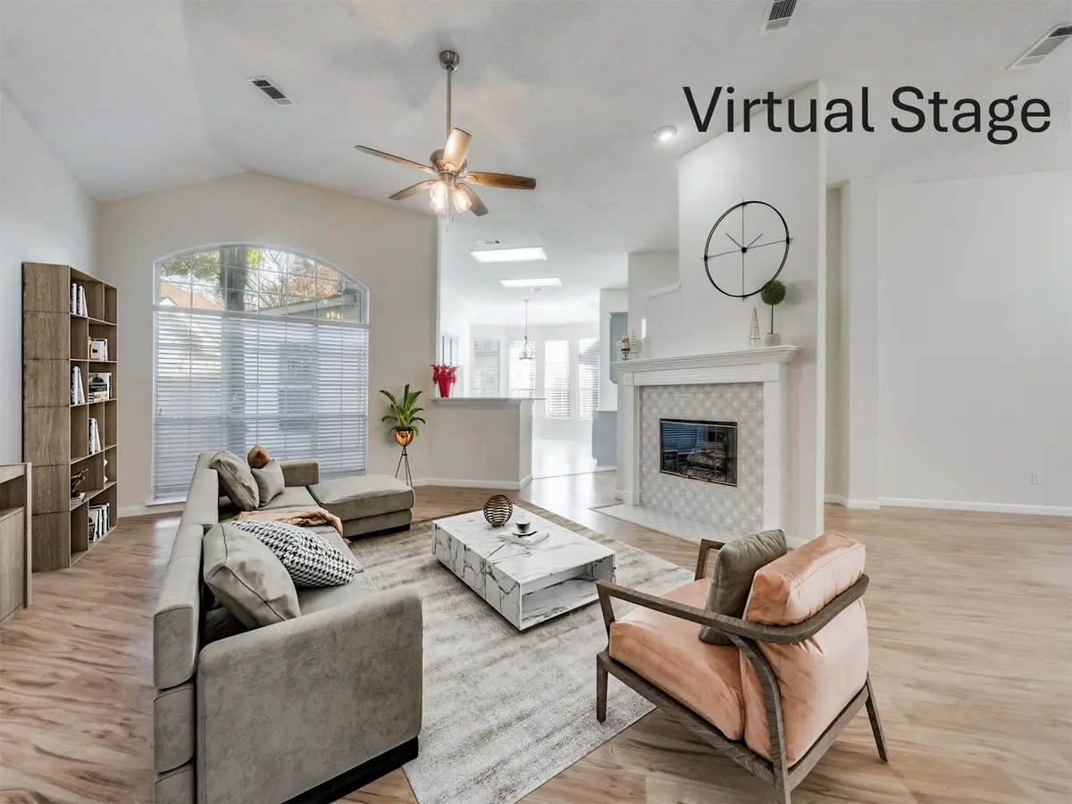 214 Jennifer Lane, Arlington, TX 76002 - Image #1