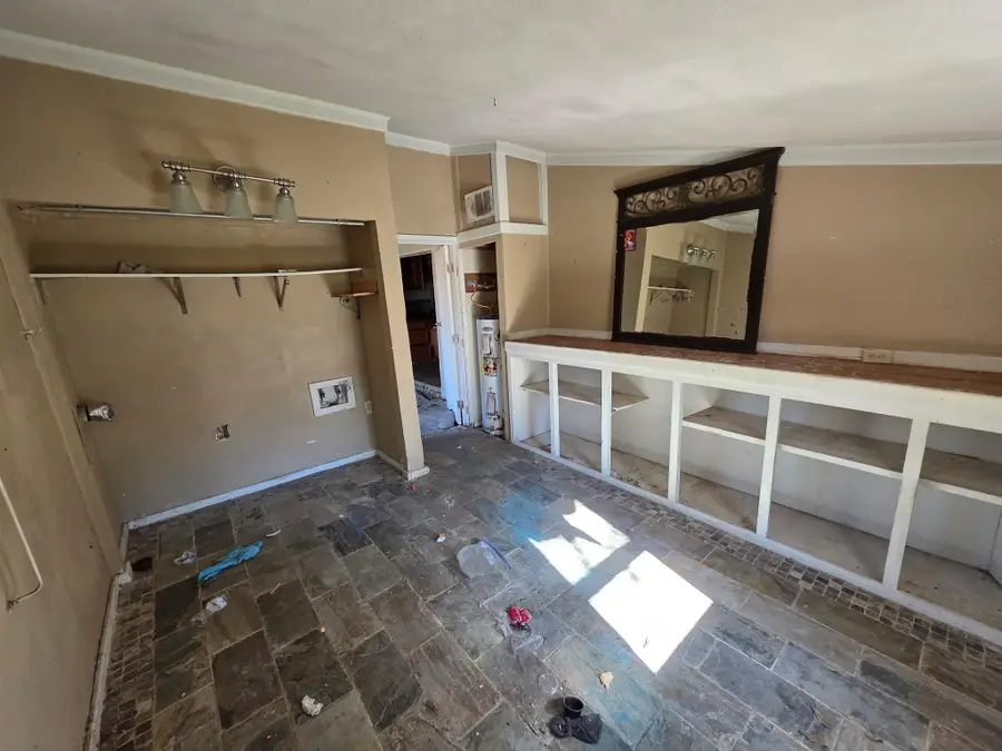 213 S 6th Street, Sanger, TX 76266 - Image #3