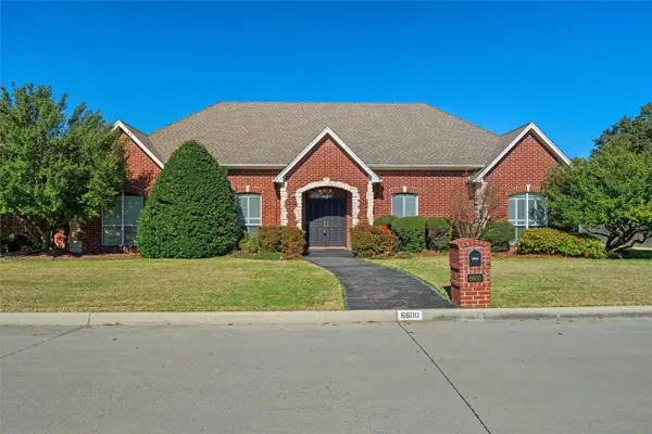 6600 Meadows West Drive S, Fort Worth, TX 76132