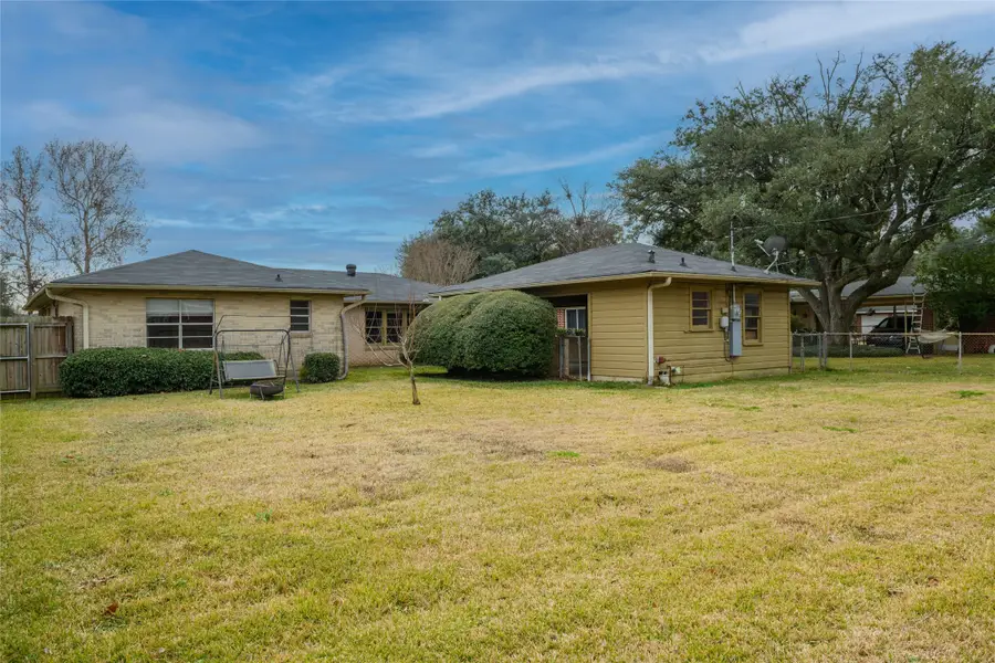 2403 Douglas Drive, Bossier City, LA 71111 - Image #2