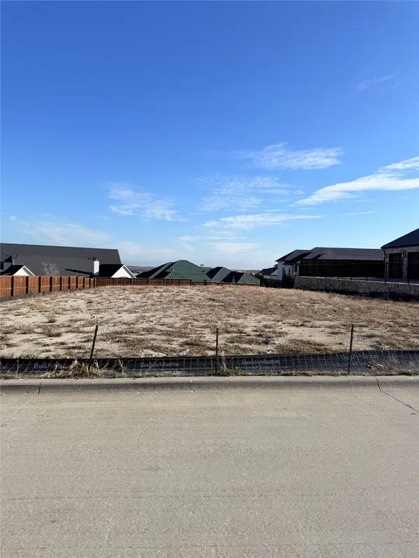 13725 Nouvelle Circle, Fort Worth, TX 76008