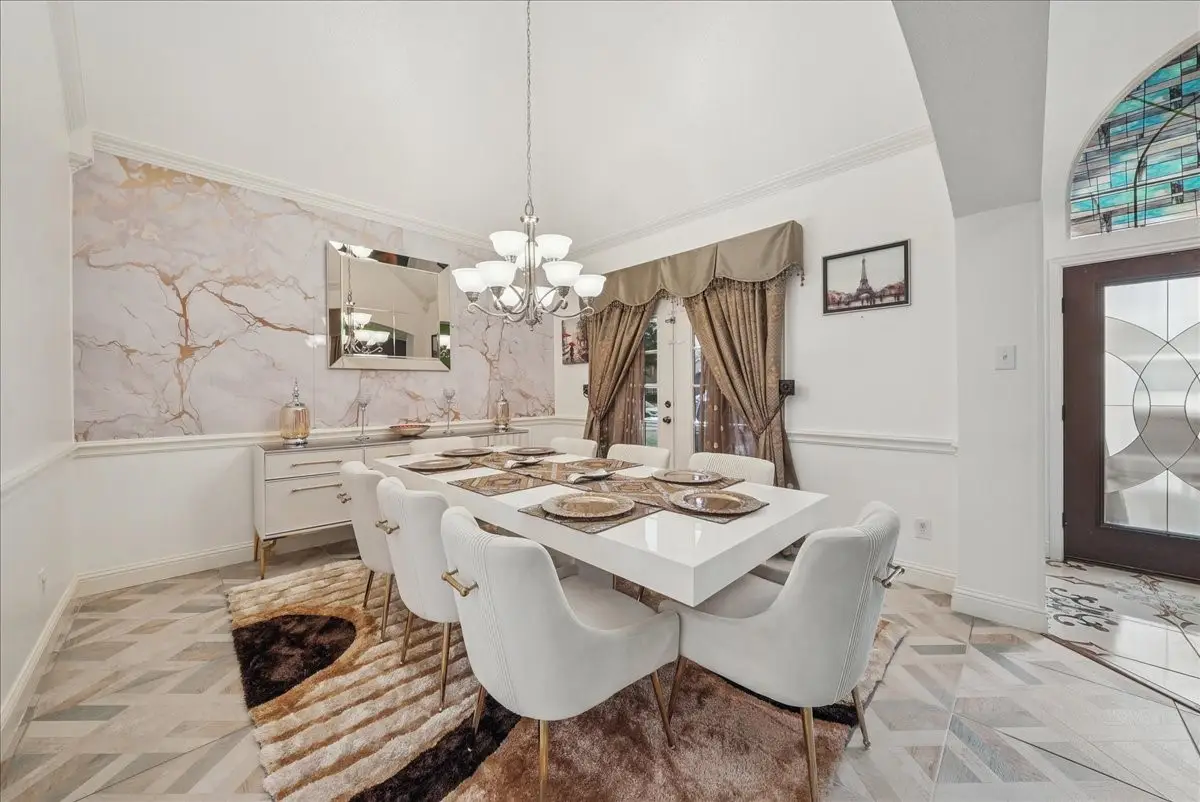 547 Breton Drive, Grand Prairie, TX 75052 - Image #1