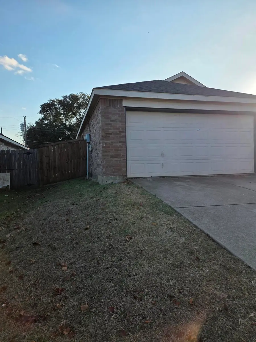 9638 Briggs Street, Dallas, TX 75227 - Image #3