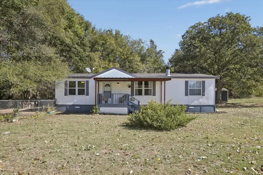 235 Wonder Drive, Springtown, TX 76082 - Image #2