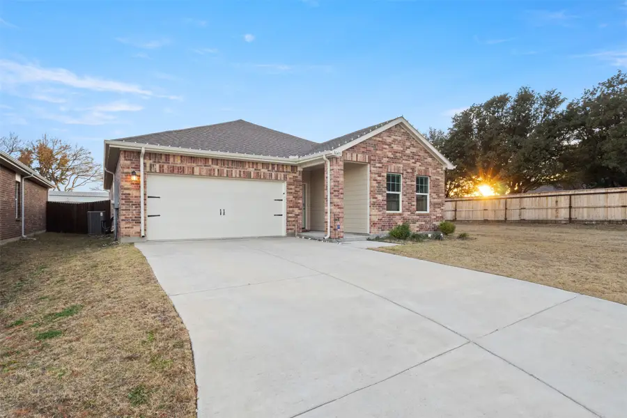 1645 Shadow Hawk Drive, Haslet, TX 76052 - Image #2