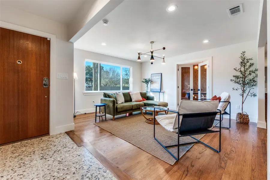 2578 Saint Francis Avenue, Dallas, TX 75228 - Image #3