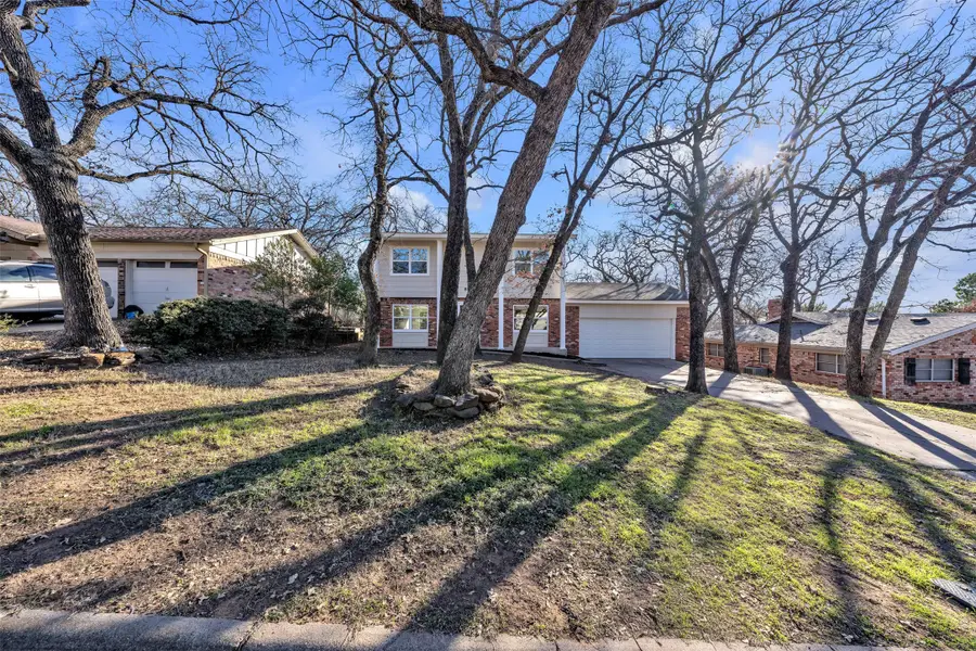 857 Timberhill Drive, Hurst, TX 76053 - Image #3