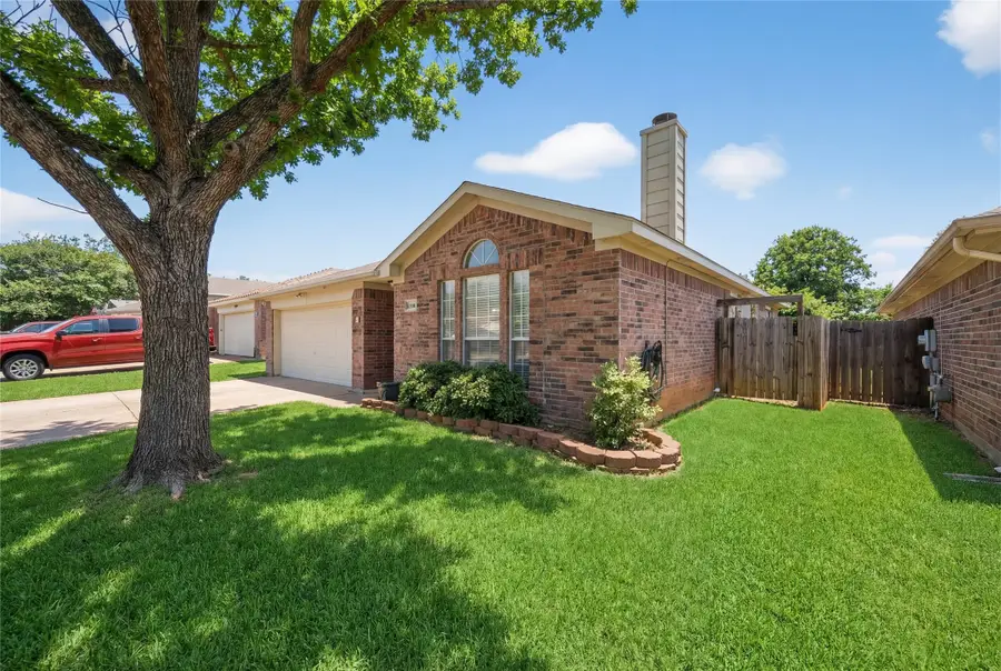 5509 Alta Verde Circle, Arlington, TX 76017 - Image #2